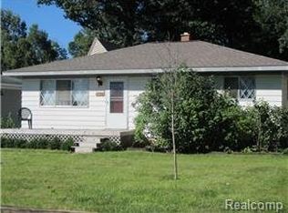 2199 Overridge Ave, Waterford, MI 48327