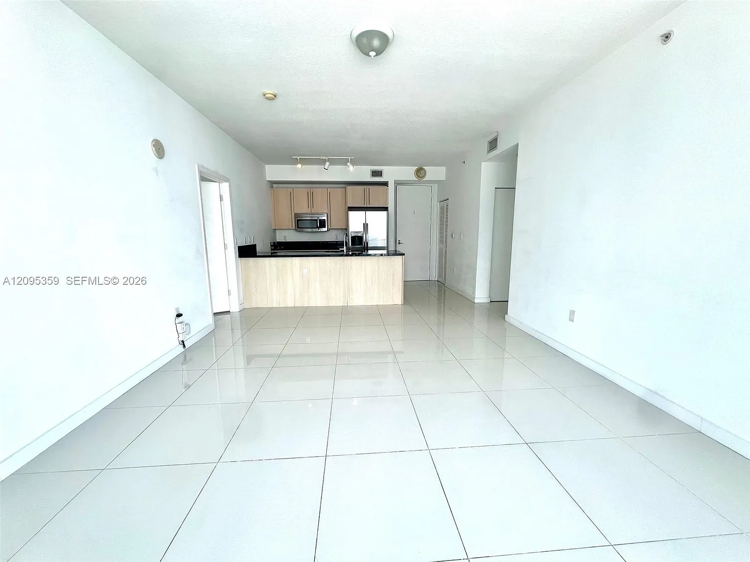 The Axis On Brickell Ii C — Photo 2