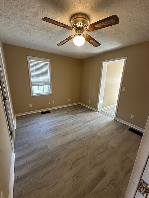 2nd image of 515 Malcolm Ave