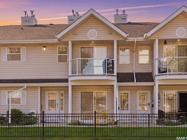 141 105th Street W #202 F, Saskatoon, SK S7N 1N3