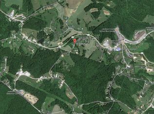 611 Potter Rd, Mc Kee, KY 40447