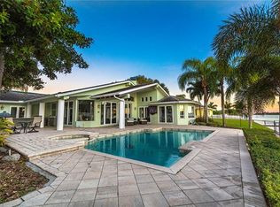 1255 81st St S, Saint Petersburg, FL 33707