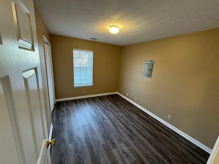 612 N Stonegate Dr — Photo 16