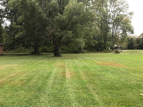 2nd image of 28378 Graham Dr