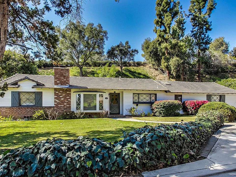 1st image of 1115 Sierra Madre Villa Ave