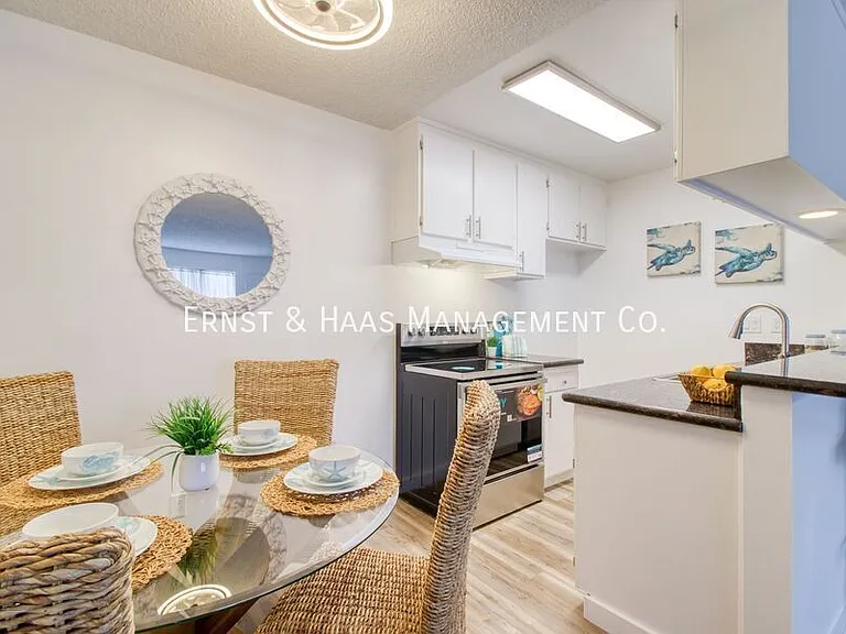 5500 Ackerfield Ave #307 — Photo 7