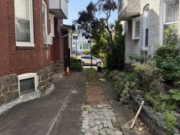 6217 Christian St, Philadelphia, PA 19143