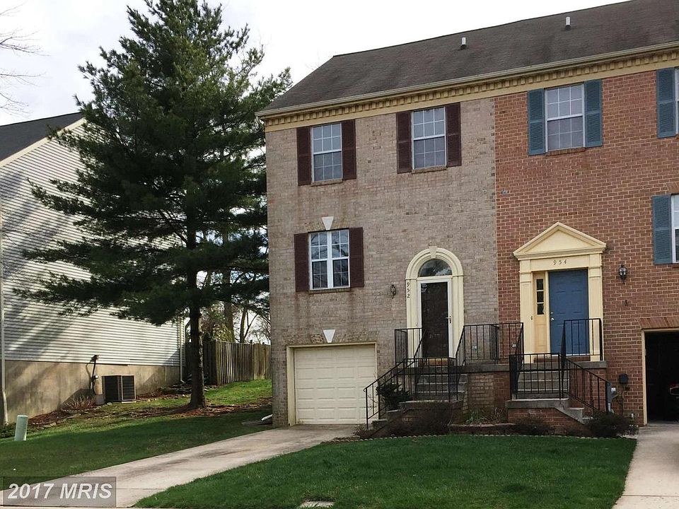 1st image of 952 Chesney Ln