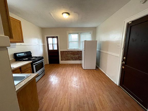 4th image of 3456A Potomac St #2E