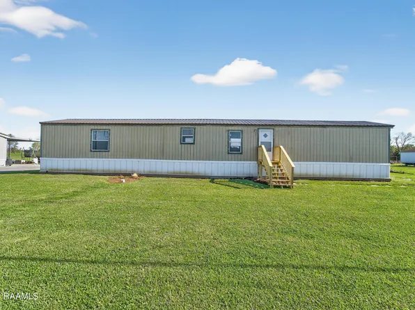 4915 Autumn Ln, Jeanerette, LA 70544