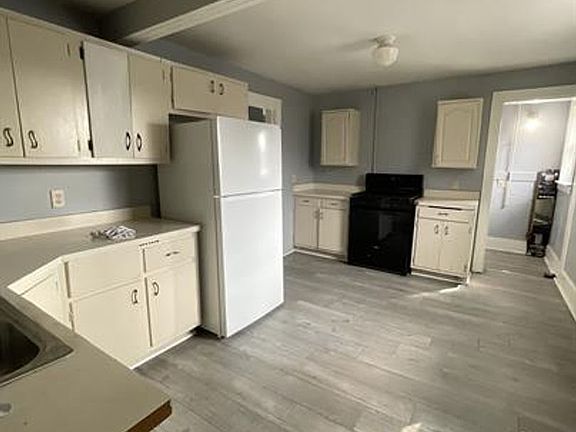 4th image of 423 W Marion St