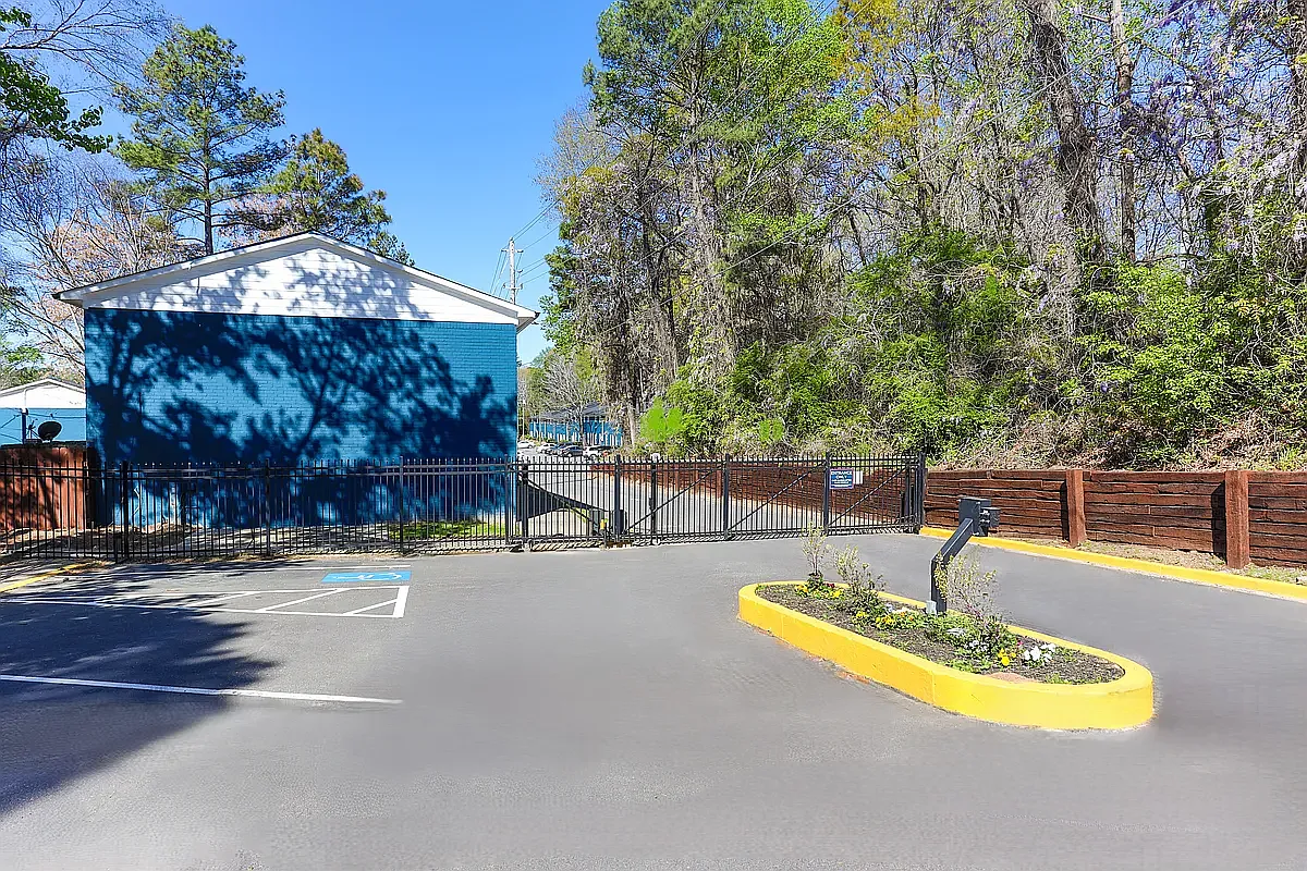 Wellington Townhomes — Photo 1