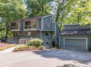 2908 Debra Dr, Raleigh, NC 27607