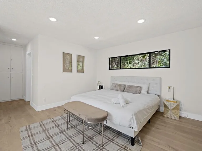 2617 S Beverly Dr — Photo 50