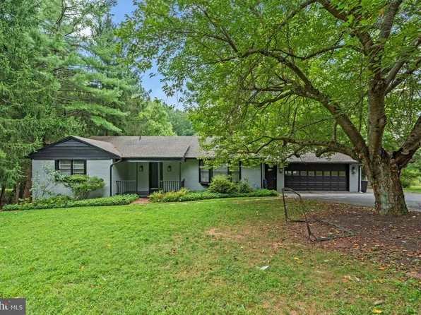 13922 Sunnybrook Rd, Phoenix, MD 21131