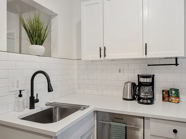 102 Revere St #1A — Photo 13