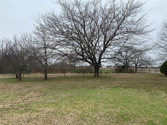 3rd image of 2704 County Road 2730