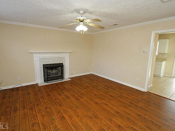 3rd image of 3339 Sentinel Cir