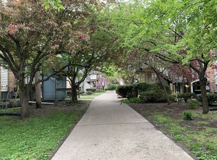 1009 Francis Dr #1, Champaign, IL