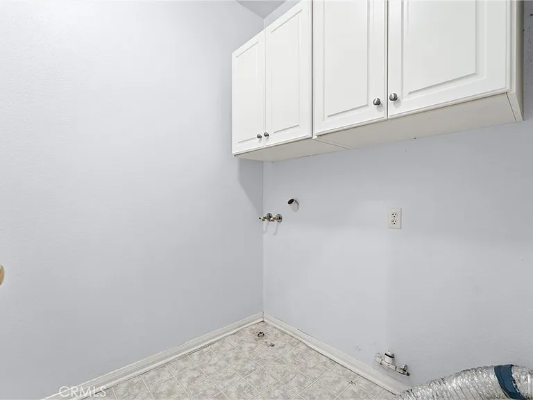 24 Corbin St — Photo 11