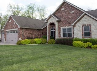 59 Parc Forest Trl, Hawk Point, MO 63349