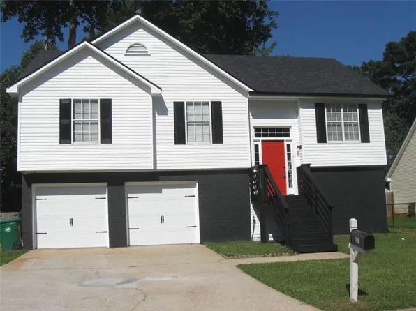 831 Stonebrook Dr, Lithonia, GA 30058