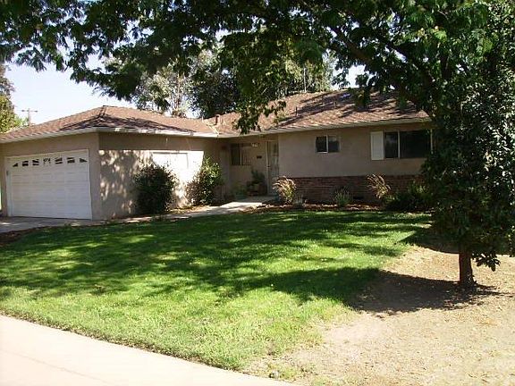 3rd image of 3370 E Acacia Ave