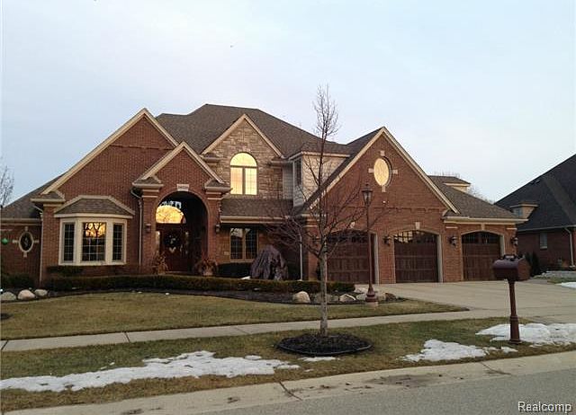 1st image of 38528 Primrose Ln