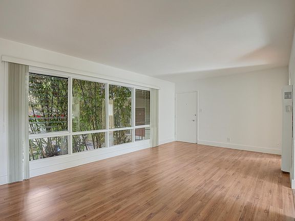 3rd image of 10584 Santa Monica Blvd #106