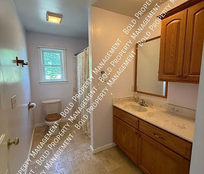 26 Clayton Ave — Photo 13