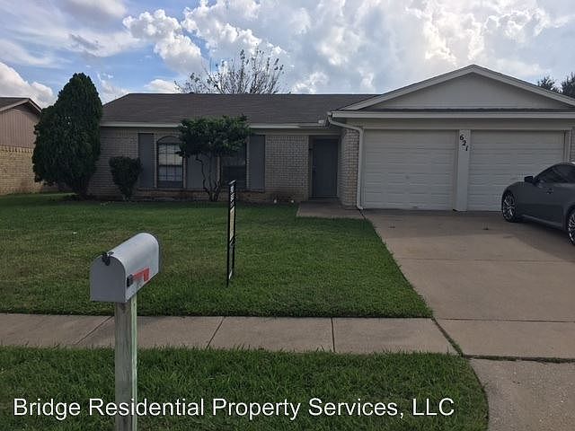 1st image of 621 Edwards Dr