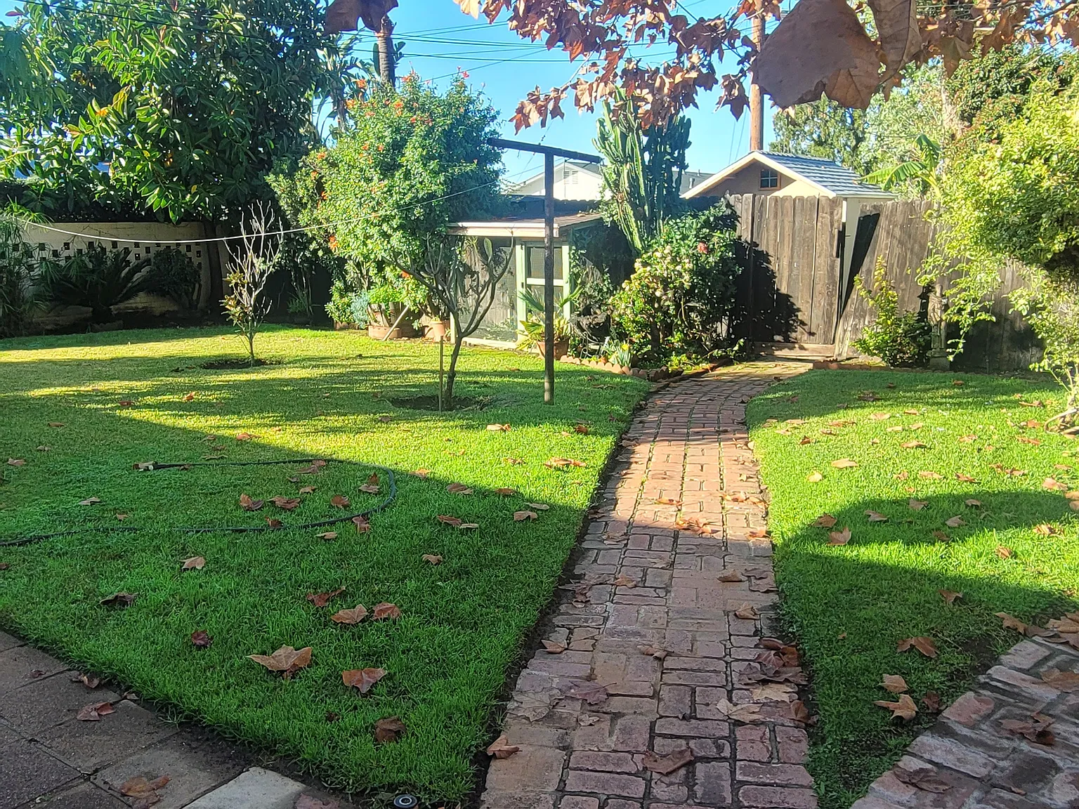 157 California Ave — Photo 3