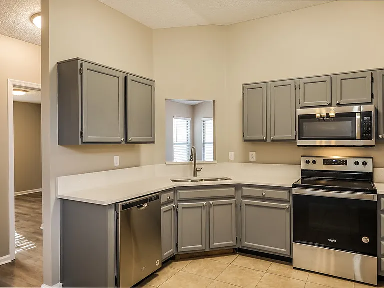 309 Carriann Cove Trl W — Photo 8