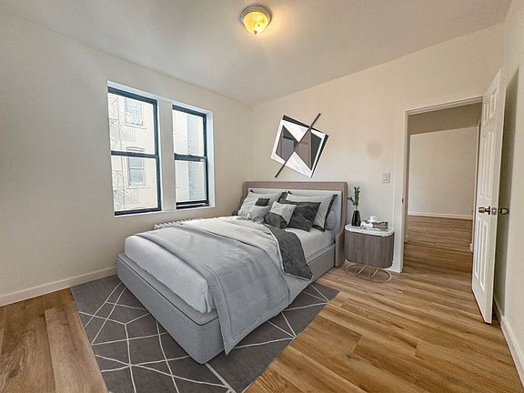 4th image of 99 E 4th St APT 4L