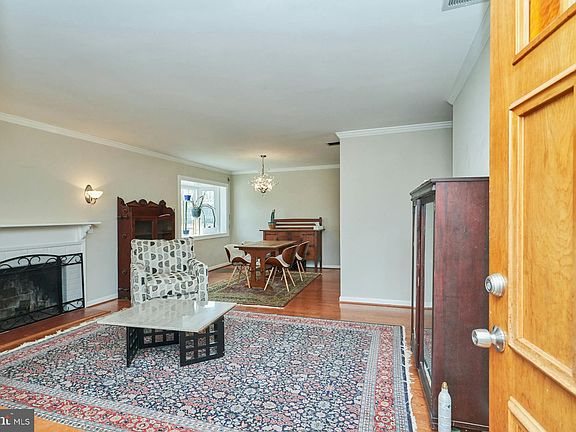 5th image of 6311 Yosemite Dr