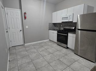 300 Halsted St #5, East Orange, NJ 07018