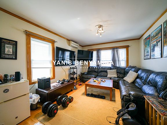 3rd image of 59 Court St #59