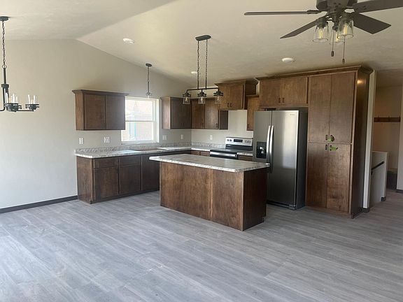 2nd image of 703 Tarragon Dr