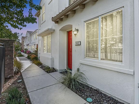 3rd image of 5301 E Commerce Way Unit 74102