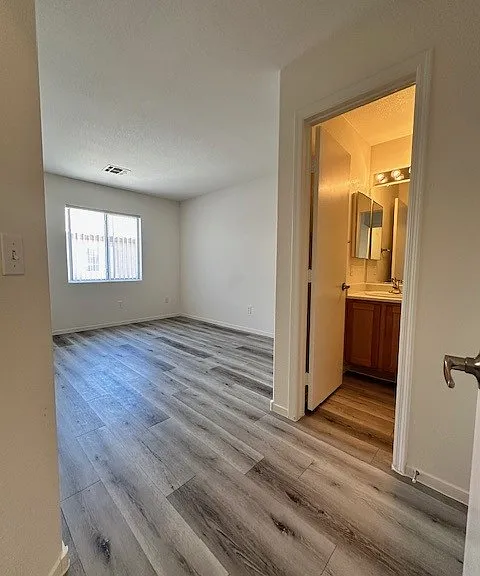 1309 Emerywood Ct #0 — Photo 3