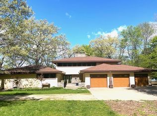 9075 Petry Ln, Glen Haven, WI 53810