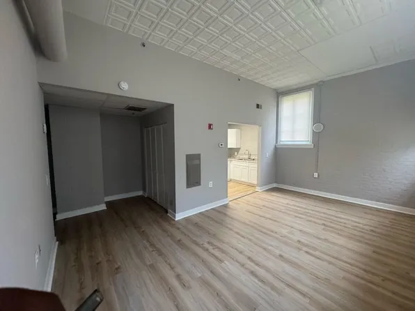 Peabody Apartments