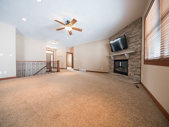 3rd image of 4327 Wynnewood Dr