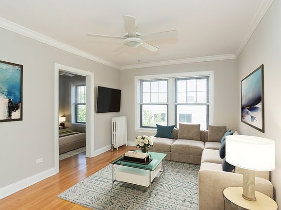 2nd image of 941 Chicago Ave #18045558