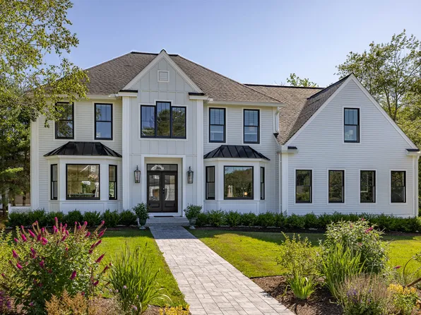 253 Odiorne Point Rd, Portsmouth, NH 03801