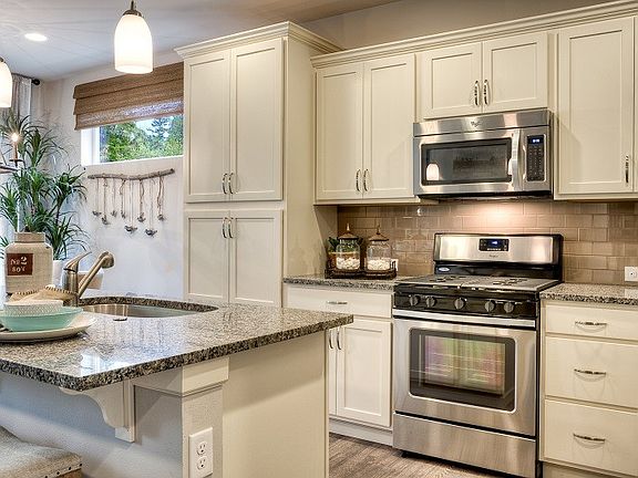 3rd image of 2217 Cady Dr #38