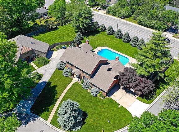 2nd image of 7506 Canterbury Ct