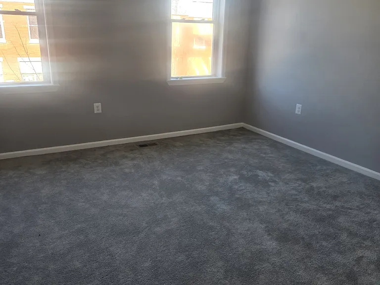2713 Jefferson St — Photo 5
