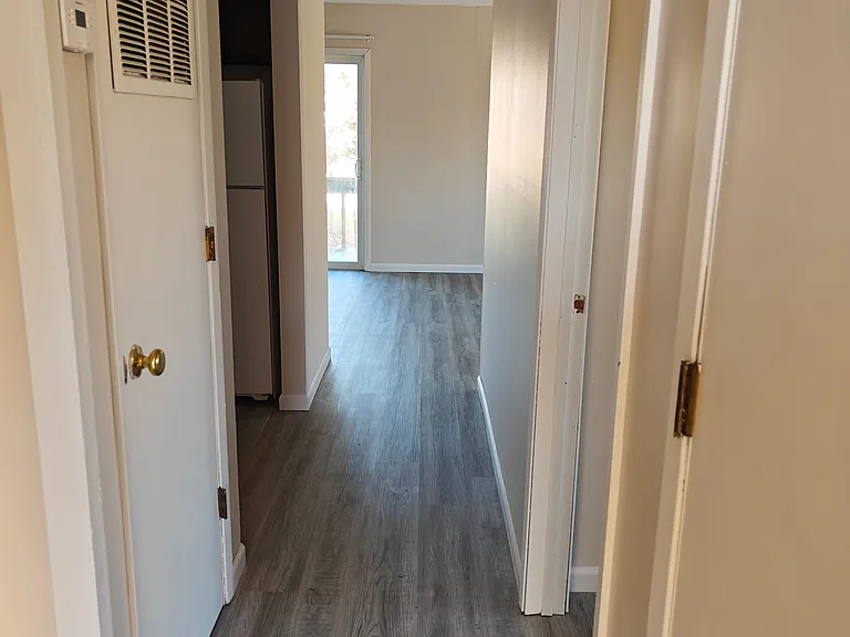 Fox Meadows Apartments — Photo 1