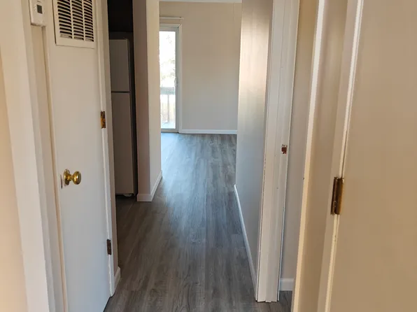 Fox Meadows Apartments, 720 W 12th St #D502e6611, Newton, KS 67114